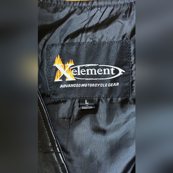 Xelement Leather motorcycle vest LIKE NEW - Picture 5 of 5